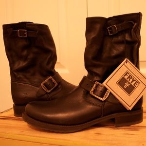 NWT! Frye Moto Leather Boot Sz 10
